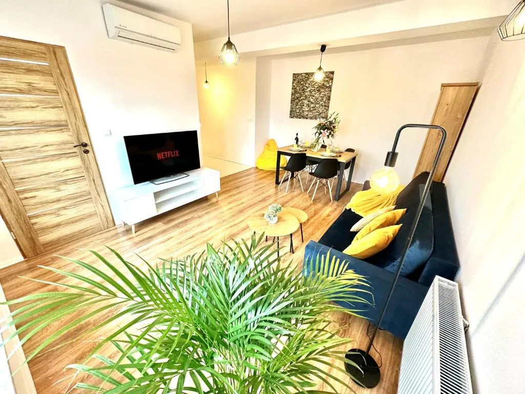 Image of COZY OLD-Town Apartments at Kazimierz +AC, KITCHEN and NETFLIX