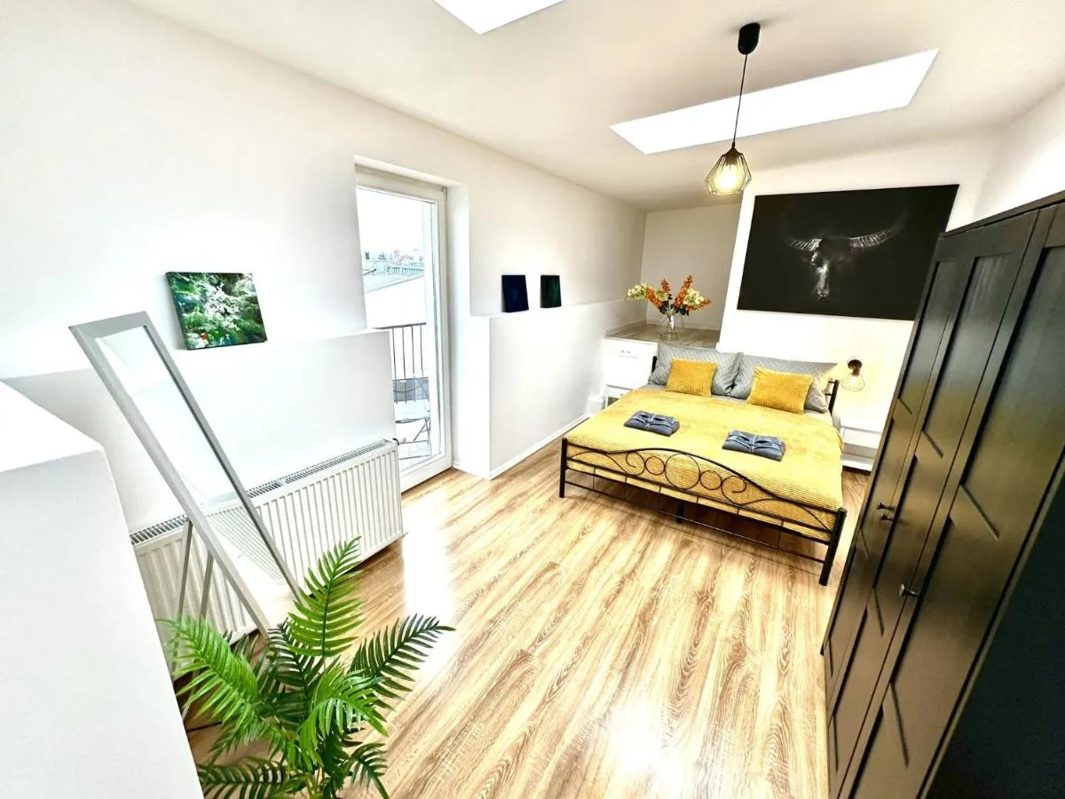 Image 3 of COZY OLD-Town Apartments at Kazimierz +AC, KITCHEN and NETFLIX