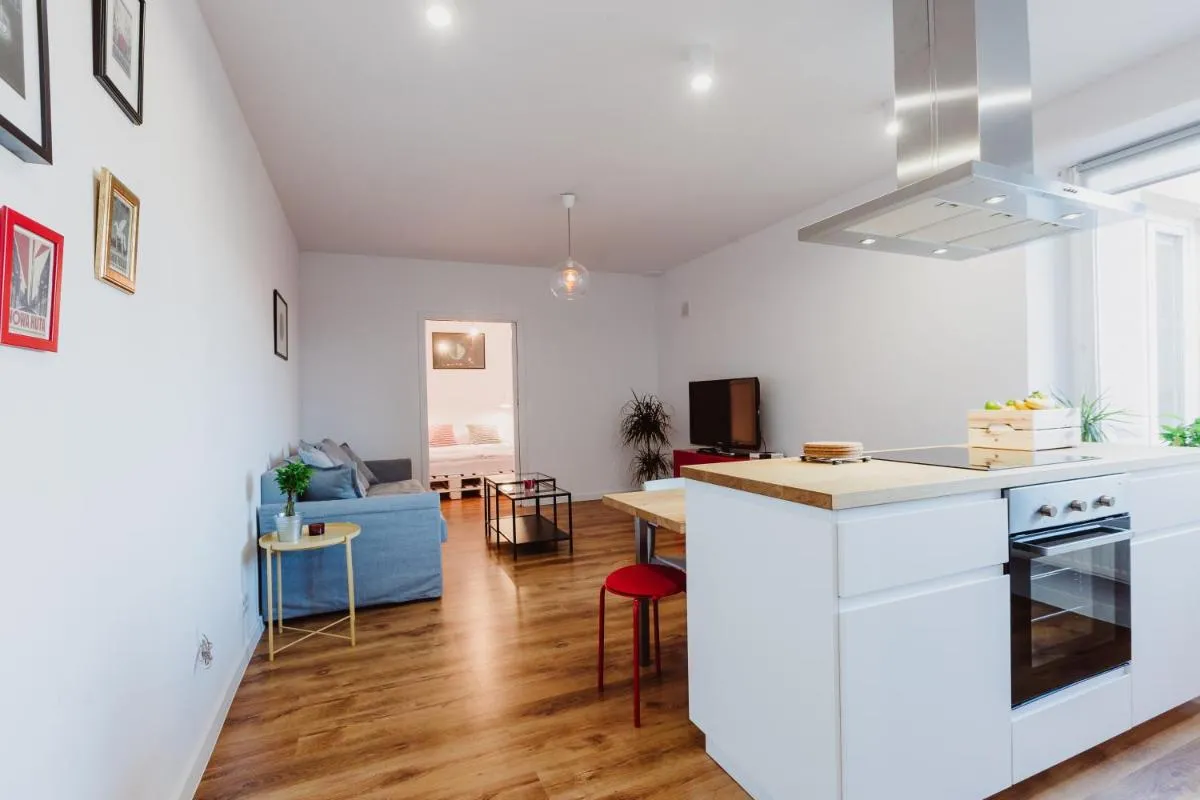 Image 3 of City Center Apartments CityBeat#4