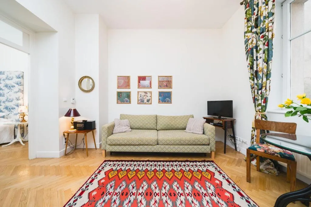 Image of Classy Old Town Suites – by Upstairs