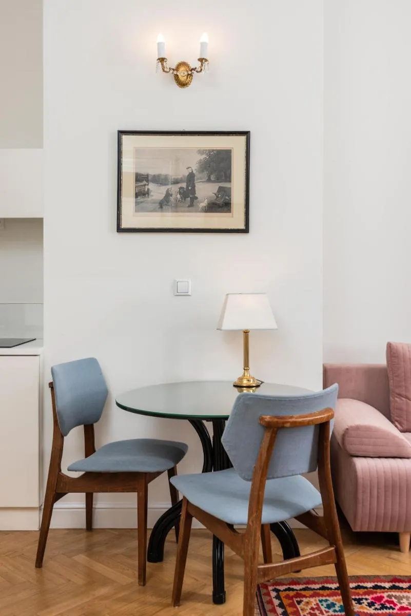 Image 4 of Classy Old Town Suites – by Upstairs
