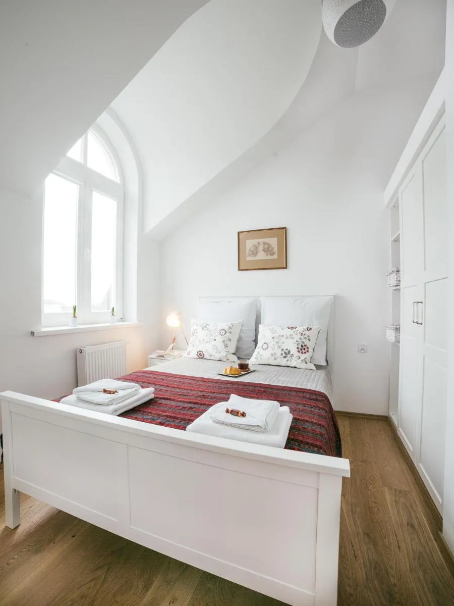 Image 3 of ComfyStay Old Town