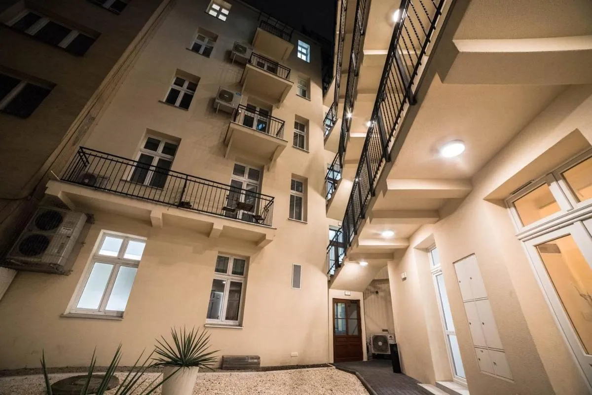 Image 5 of CracWoW Apartment