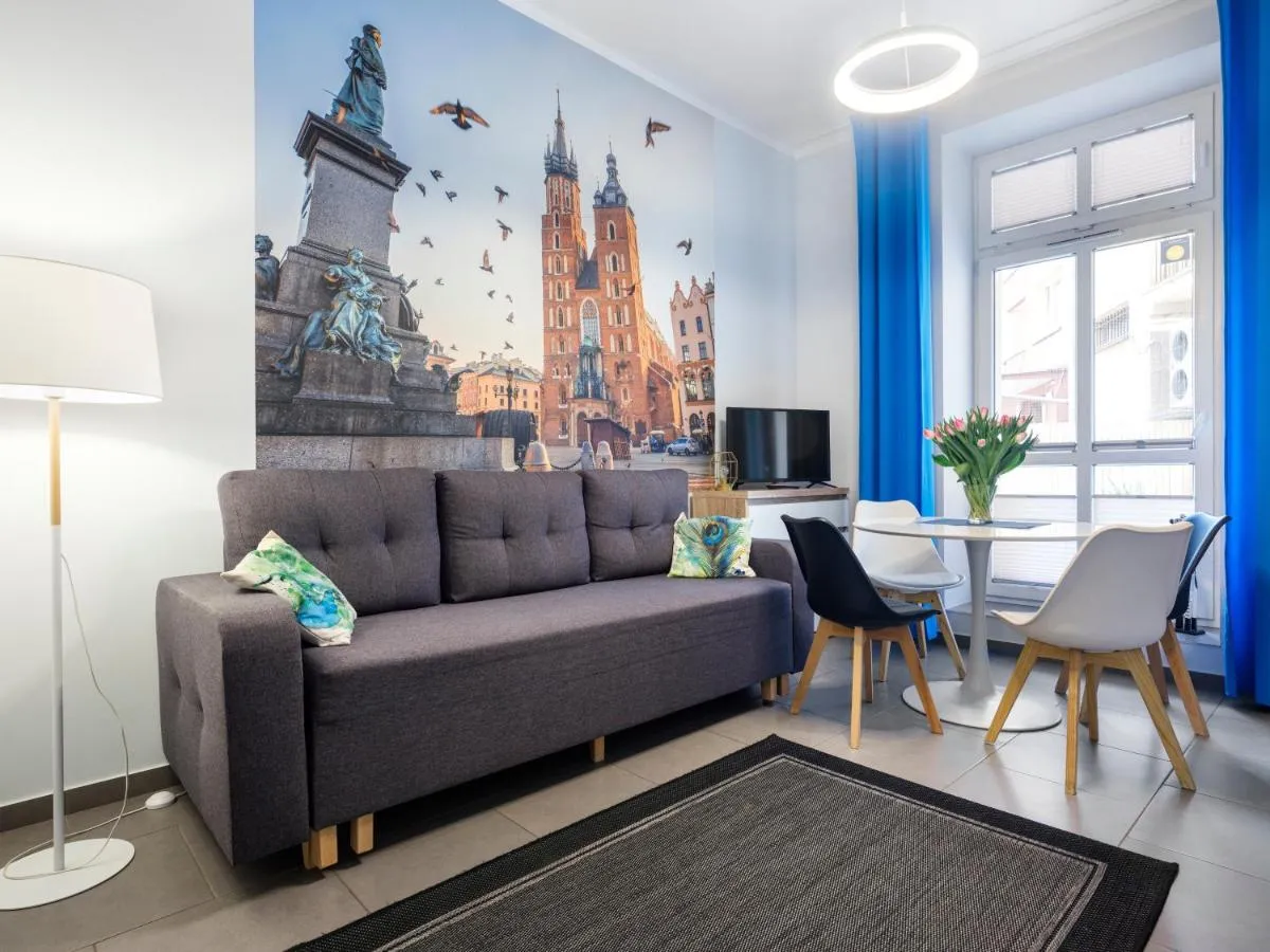 Image 4 of CracWoW Apartment