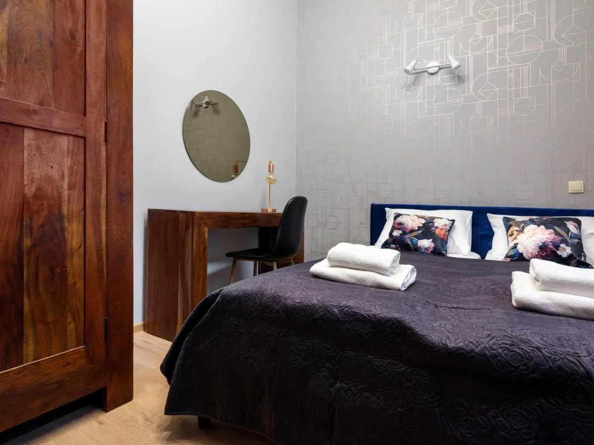 Image 1 of CracWoW Market Squere Apartment