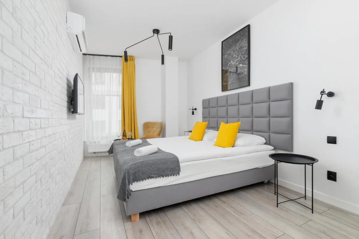Image 2 of Cracow Miodowa 42 Elegant Studios by Noclegi Renters