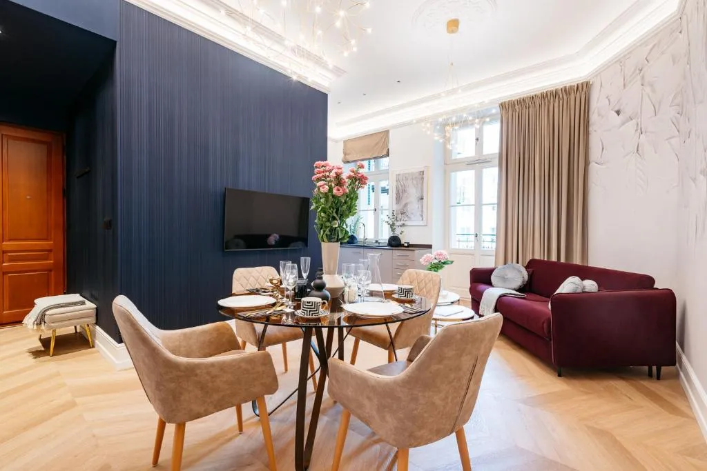 Image of Dandelion Apartment – LoftAffair