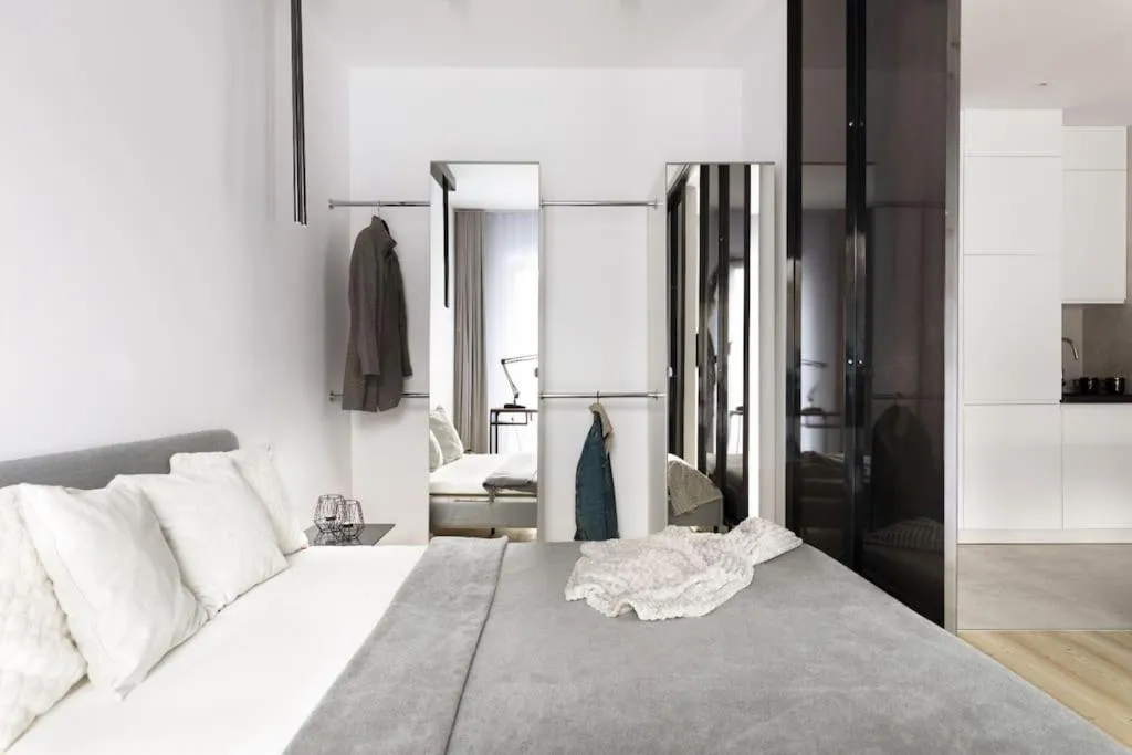 Image 2 of Deluxe apartment in City Center, Steam Park
