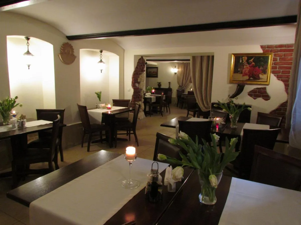 Image 2 of Dworek Złoty Róg Hotel i Restauracja
