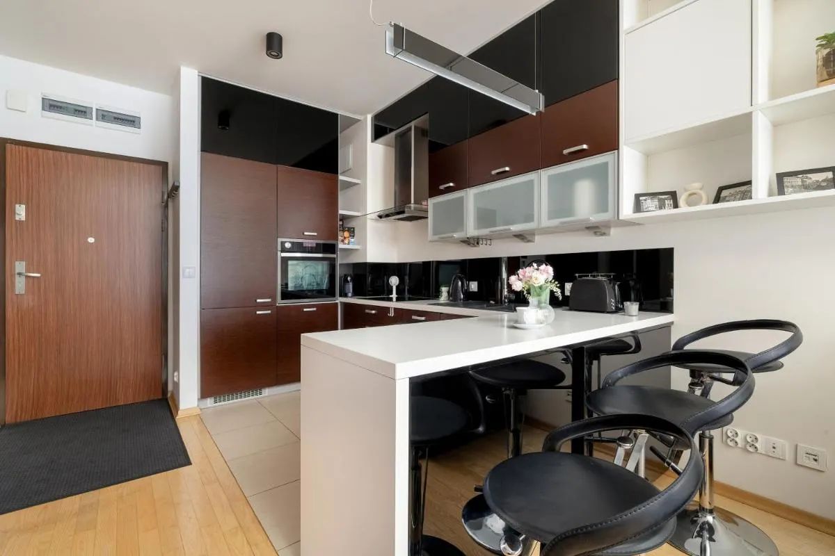 Image 3 of Dwupokojowy Apartament z Garażem przy Kazimierzu w Krakowie by Noclegi Renters