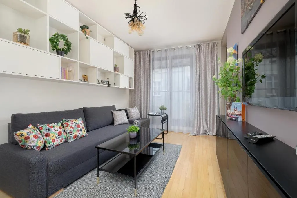 Image of Dwupokojowy Apartament z Garażem przy Kazimierzu w Krakowie by Noclegi Renters