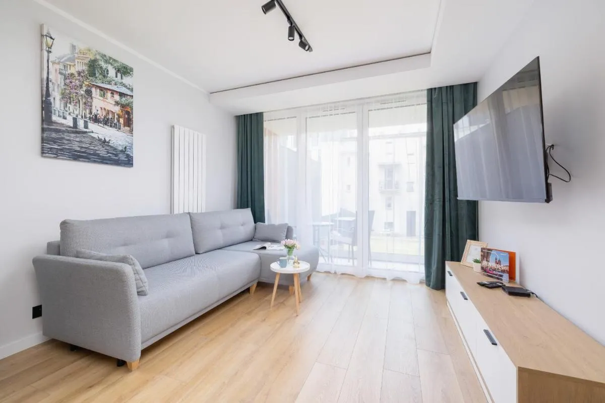 Image 1 of Elegancki Apartament w Krakowie z Klimatyzacją i Dostępem do Siłowni by Noclegi Renters