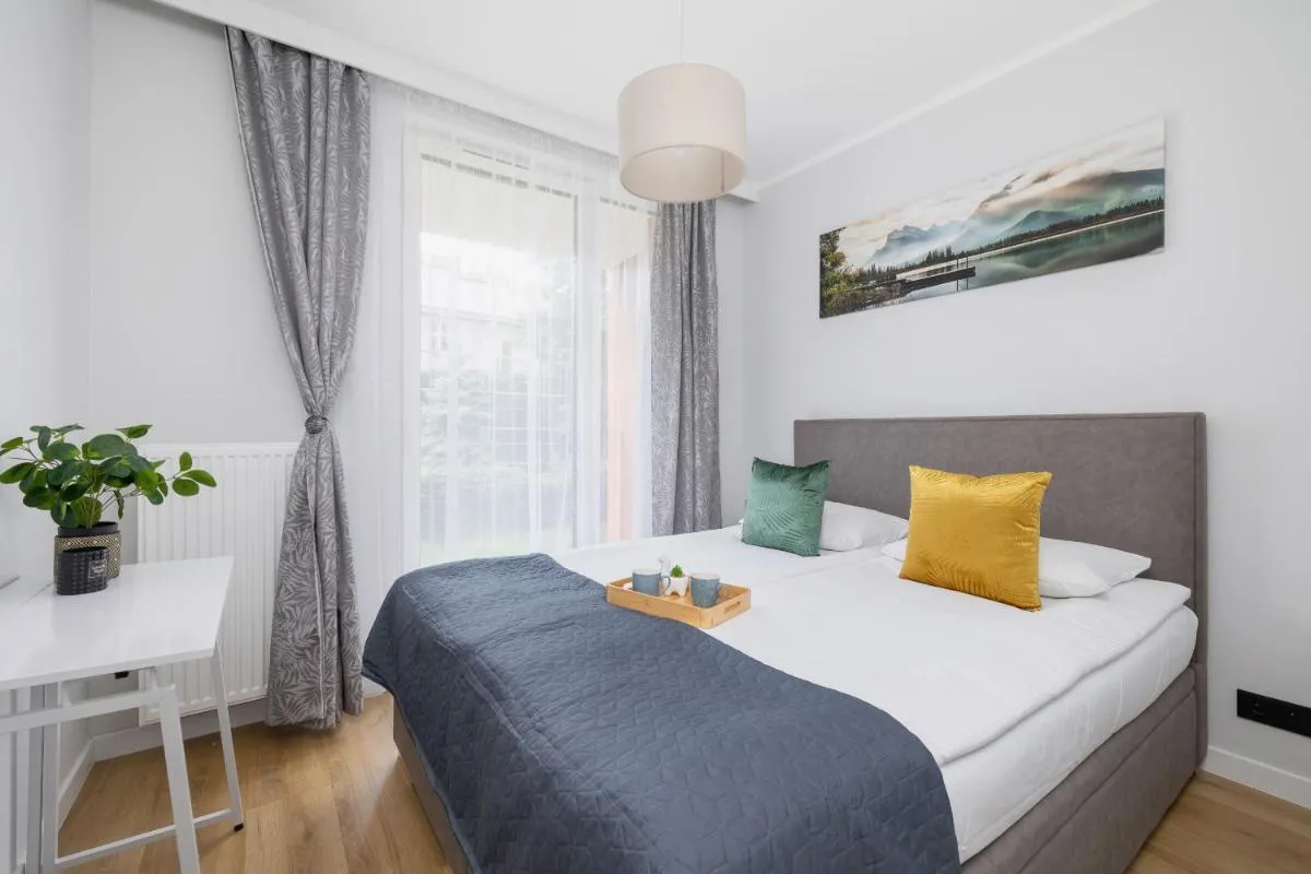 Image 2 of Elegancki Apartament w Krakowie z Klimatyzacją i Dostępem do Siłowni by Noclegi Renters