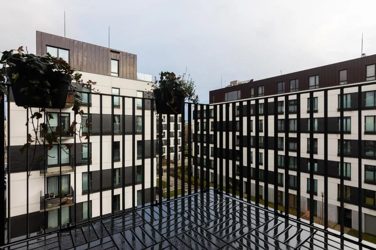 Image 5 of Elegant Business Accommodation with Parking – by Upstairs