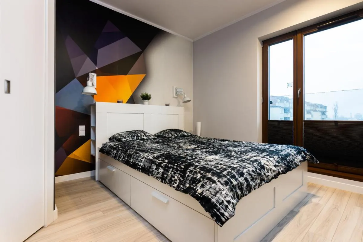 Image 1 of Elegant Business Accommodation with Parking – by Upstairs
