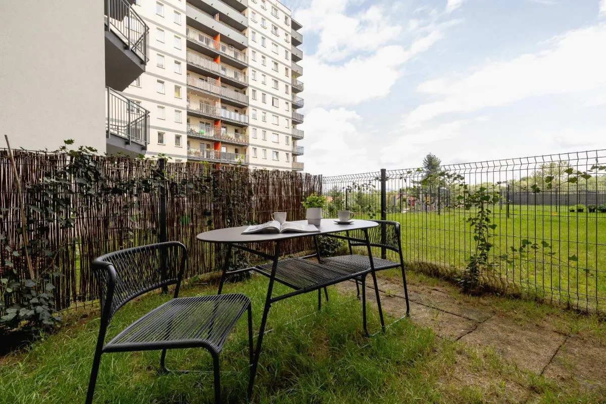 Image 6 of Elegant Studio Szpakowa 10 with 2 Parking Spaces & Terrace by Noclegi Renters
