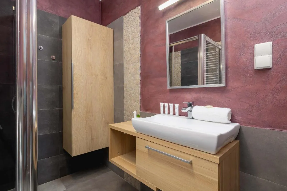 Image 3 of Exceptional Apartment with Balcony by Noclegi Renters