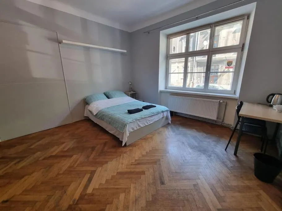Image 1 of Fantastic KRK – KR6 Room F