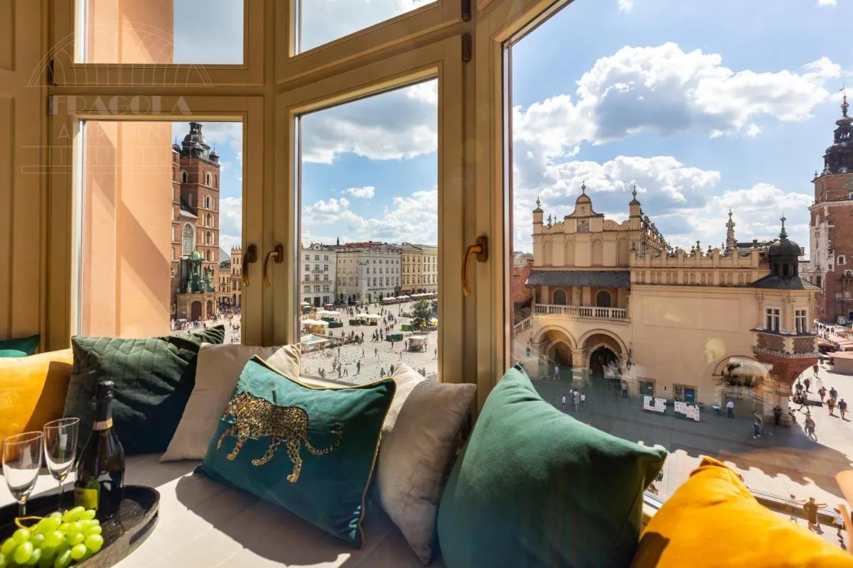 Image 5 of Feniks Fragola Apartments Main Square