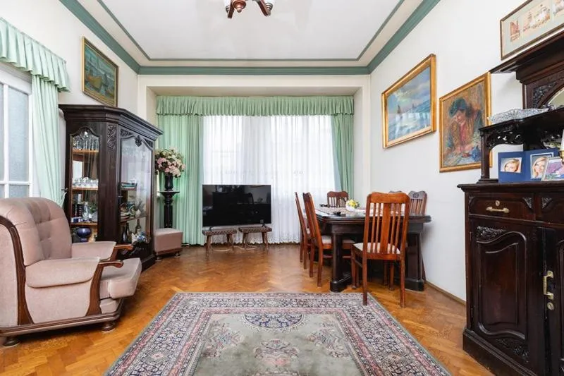Image 4 of Fine Art Luxury Apartment 110 m2 , 3 min walk to Main Square