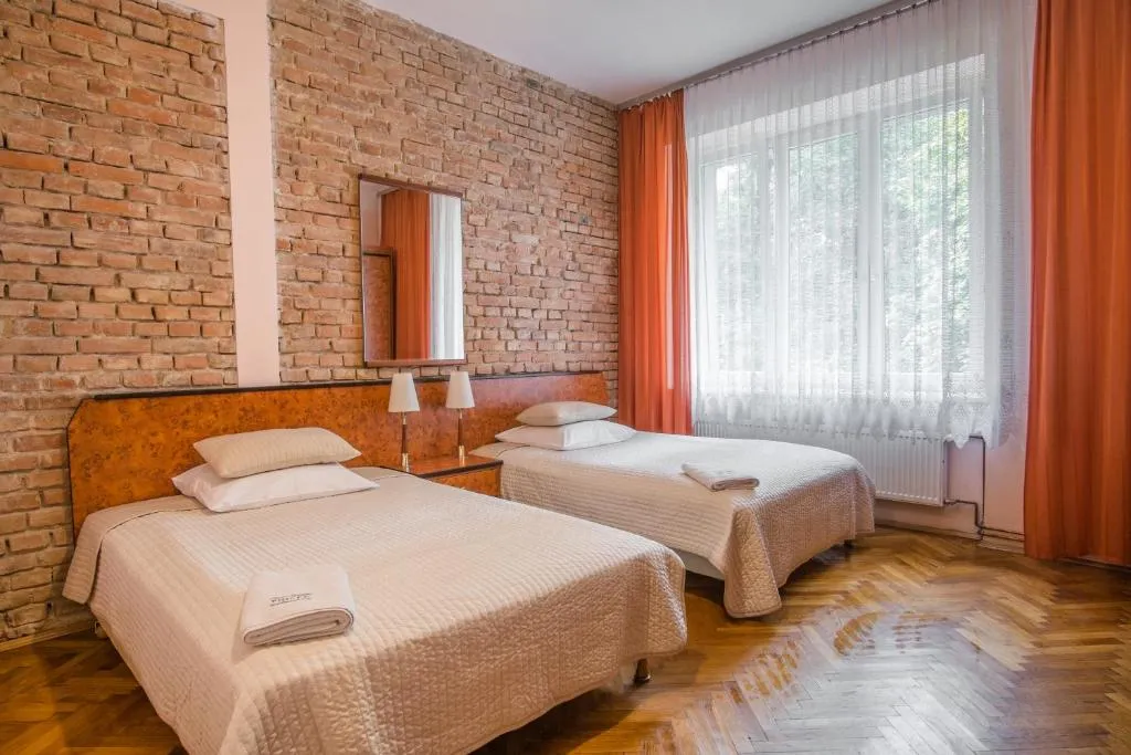 Image of Finger Guest Rooms
