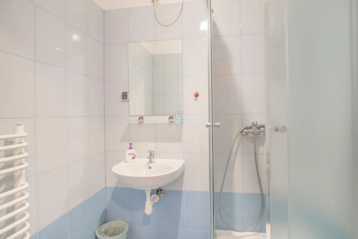 Image 6 of Finger Guest Rooms