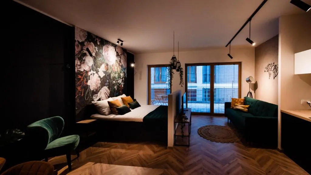 Image of Floral Apartment