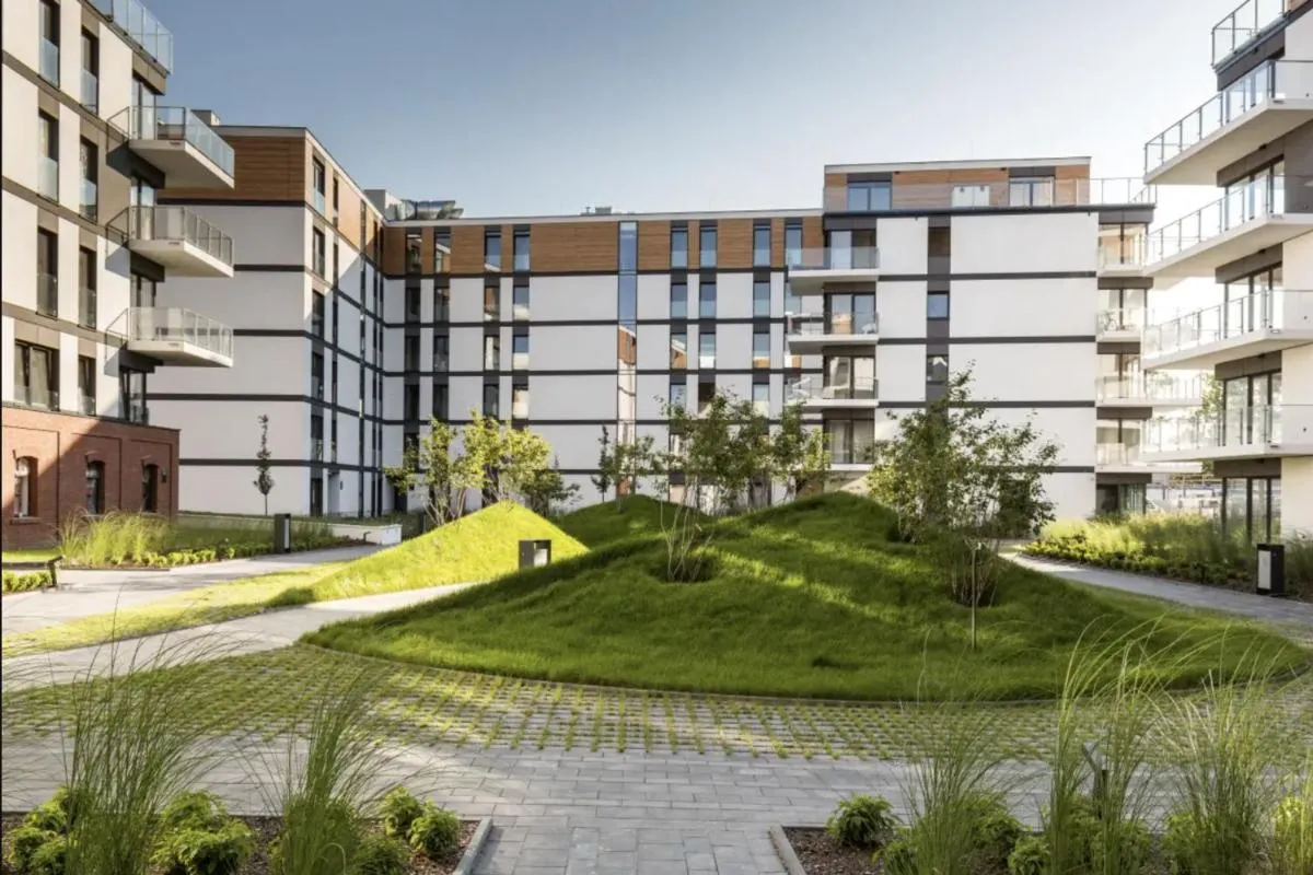Image 5 of Floral Apartment