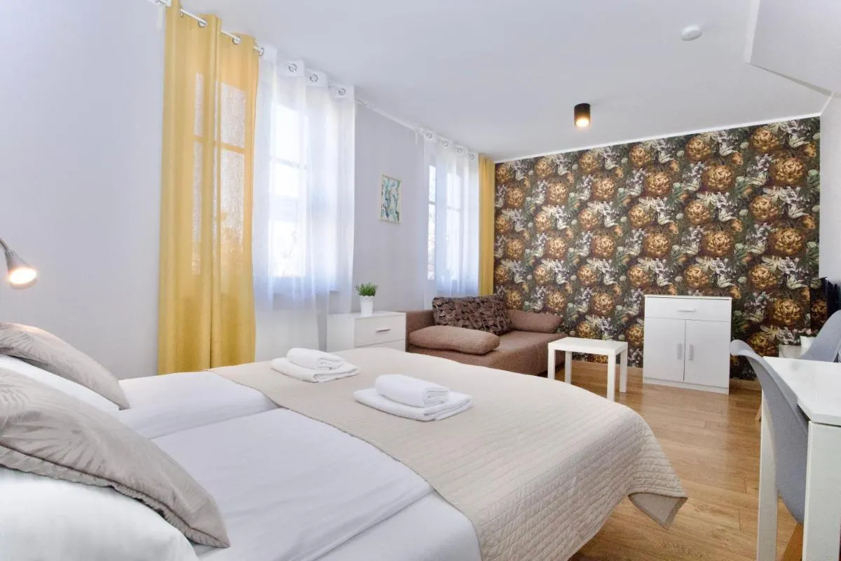 Image 6 of Flower Residence