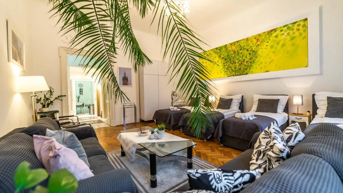 Image 2 of Fogra Travel Apartment