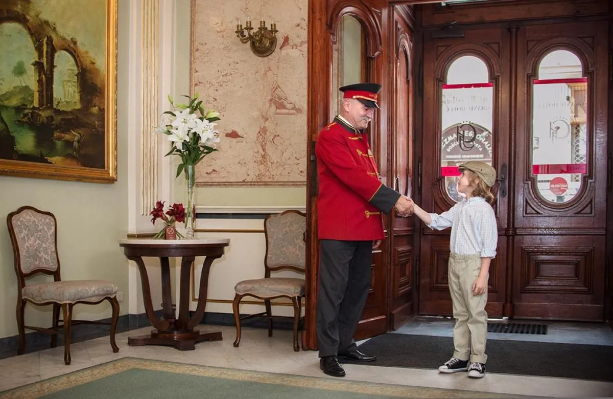 Image 3 of Grand Hotel
