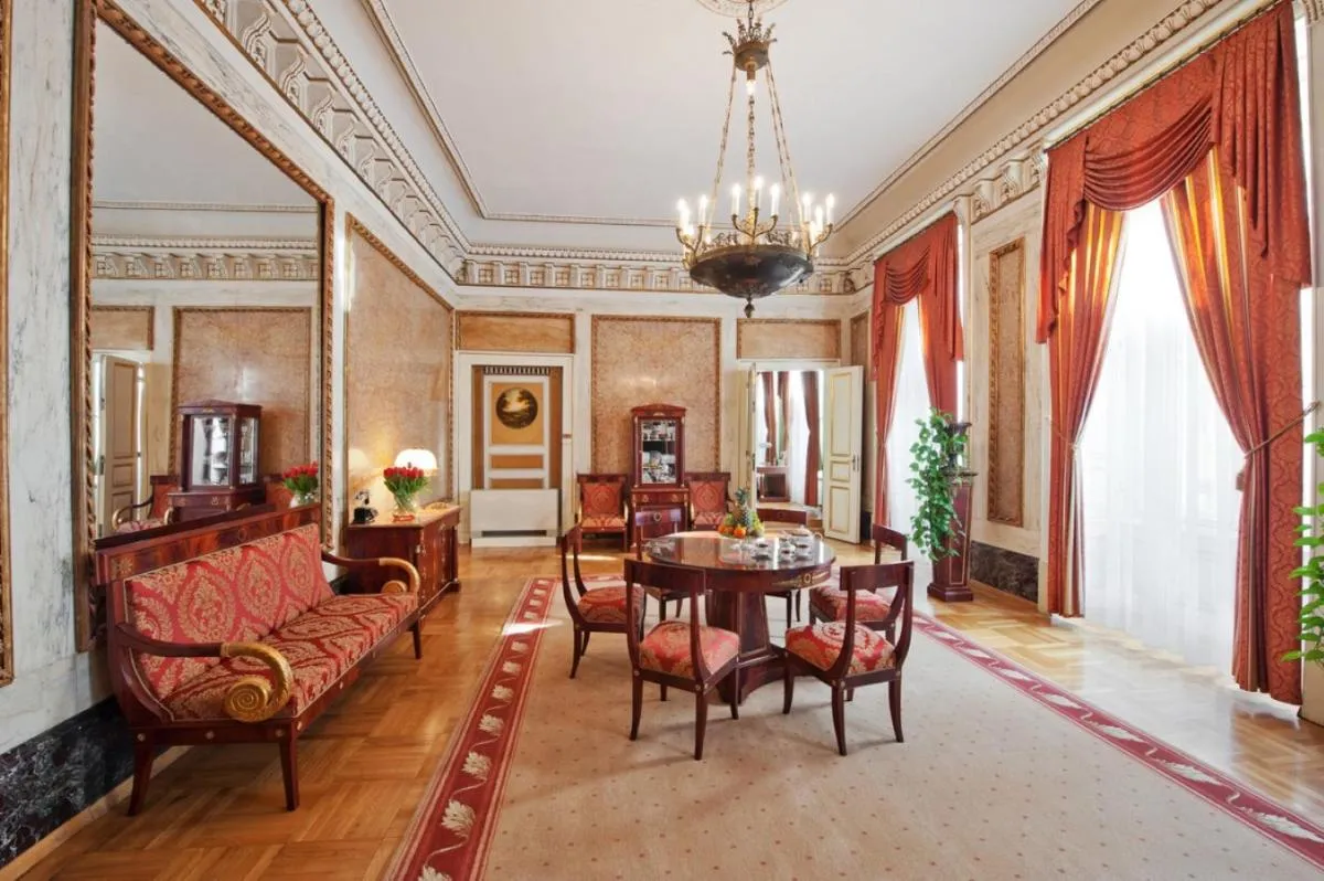Image 5 of Grand Hotel