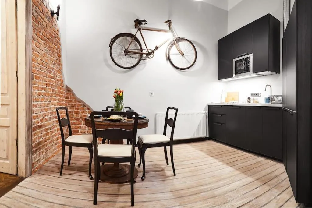 Image 3 of HOUSEHOST Apartment: Józefa Dietla 73/7