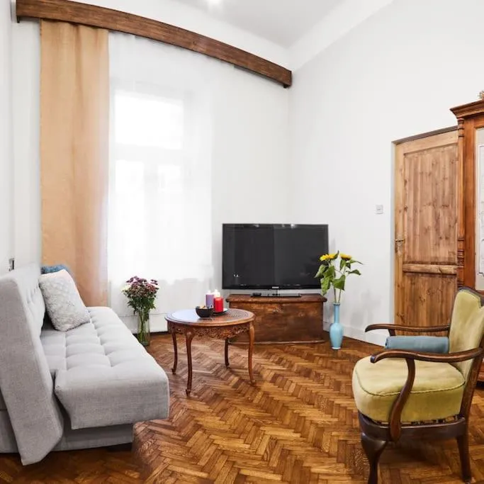 Image 4 of HOUSEHOST Apartment: Józefa Dietla 73/7