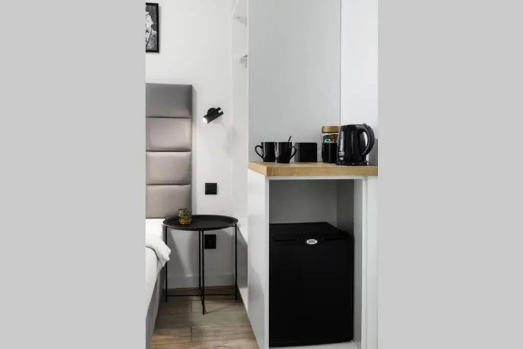 Image 3 of HOUSEHOST Apartment: Miodowa 42/8a Street
