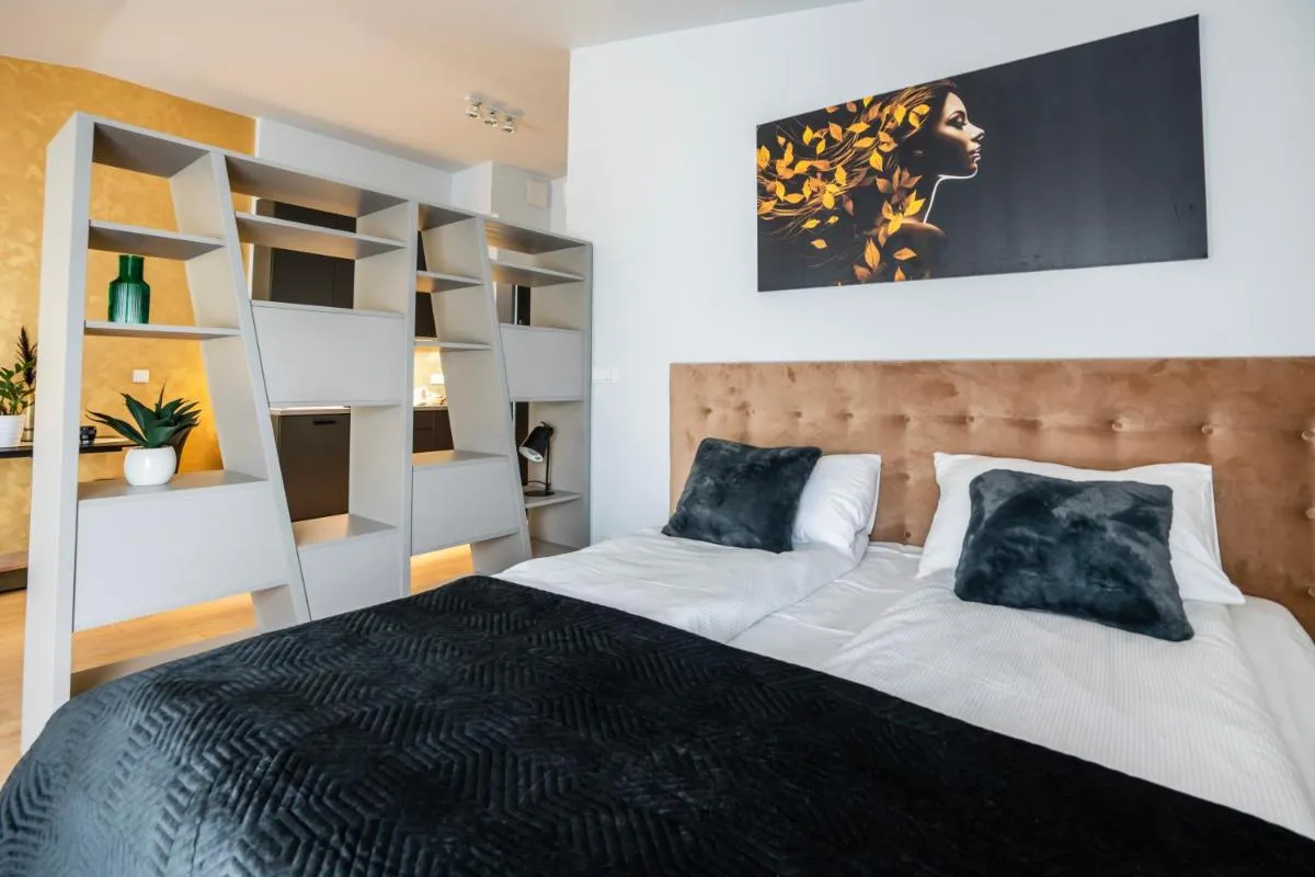 Image 1 of Happy Apartament Halicka