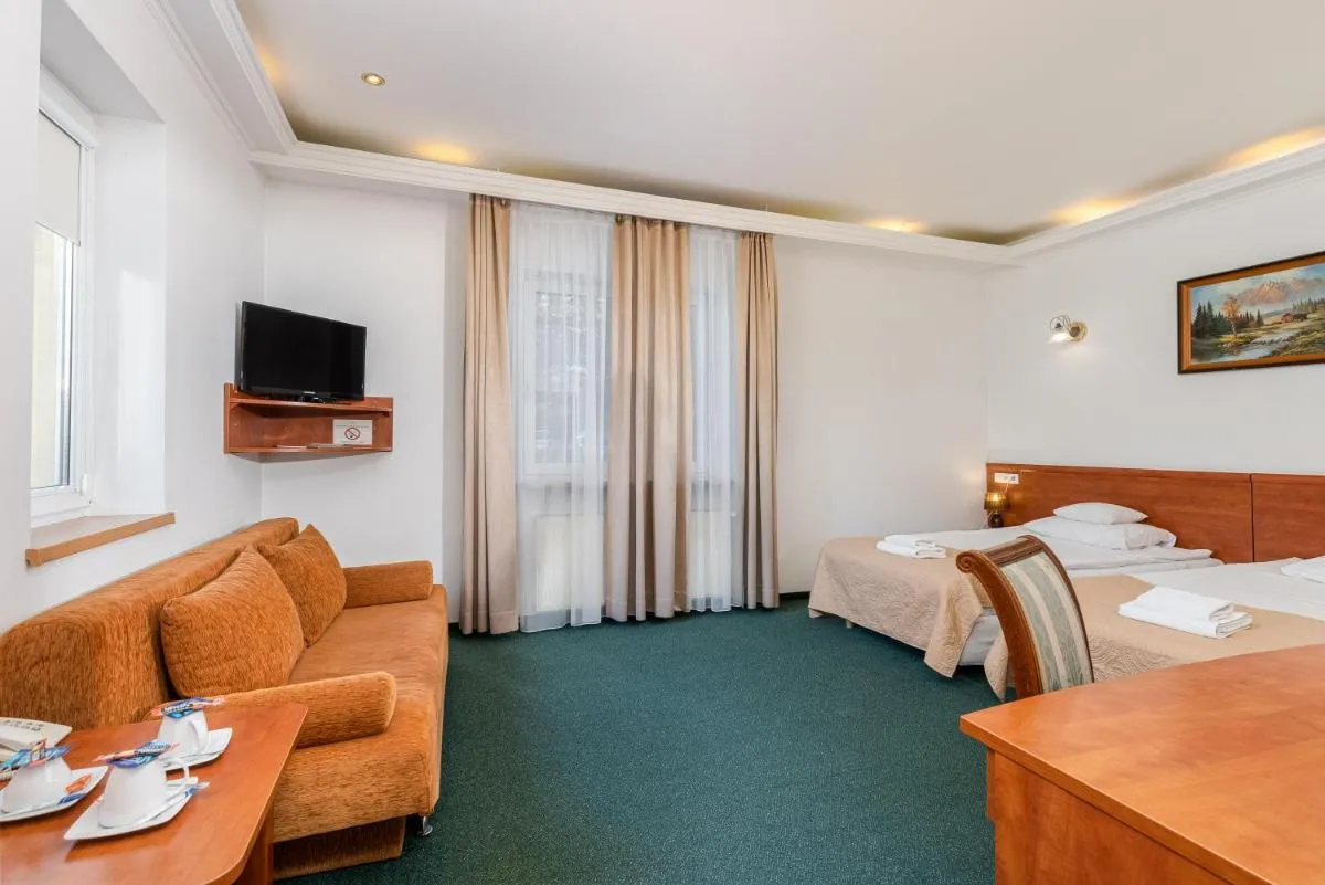 Image 3 of Hotel Artur