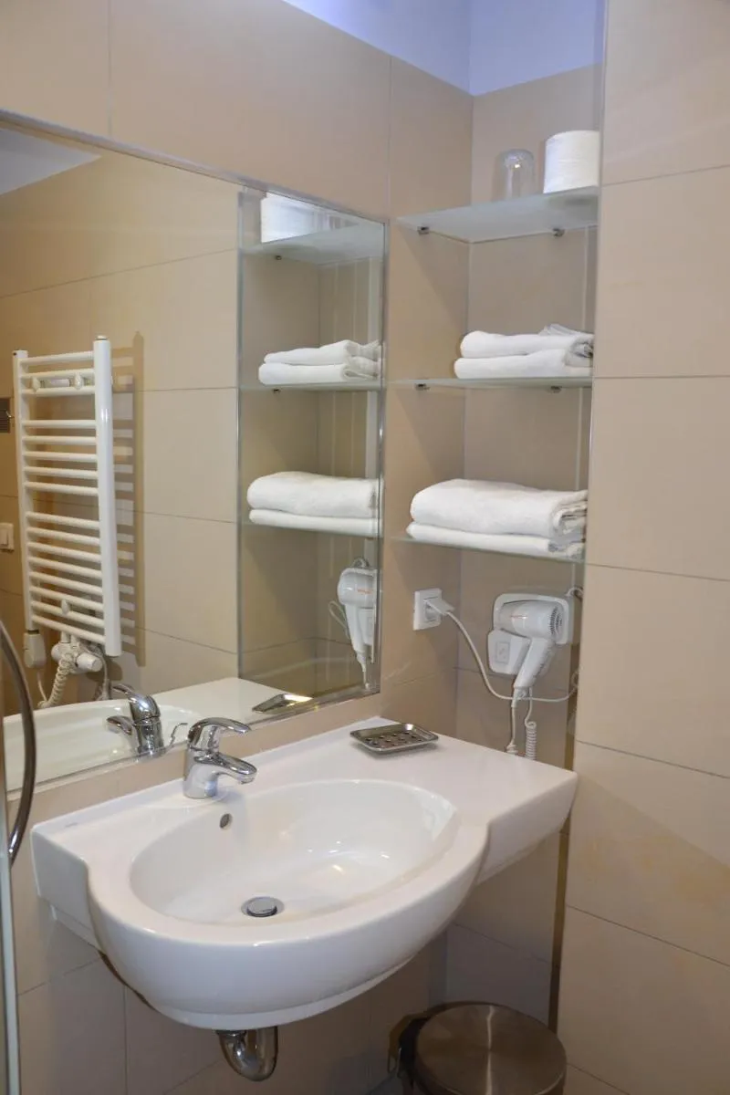 Image 3 of Hotel Kolna