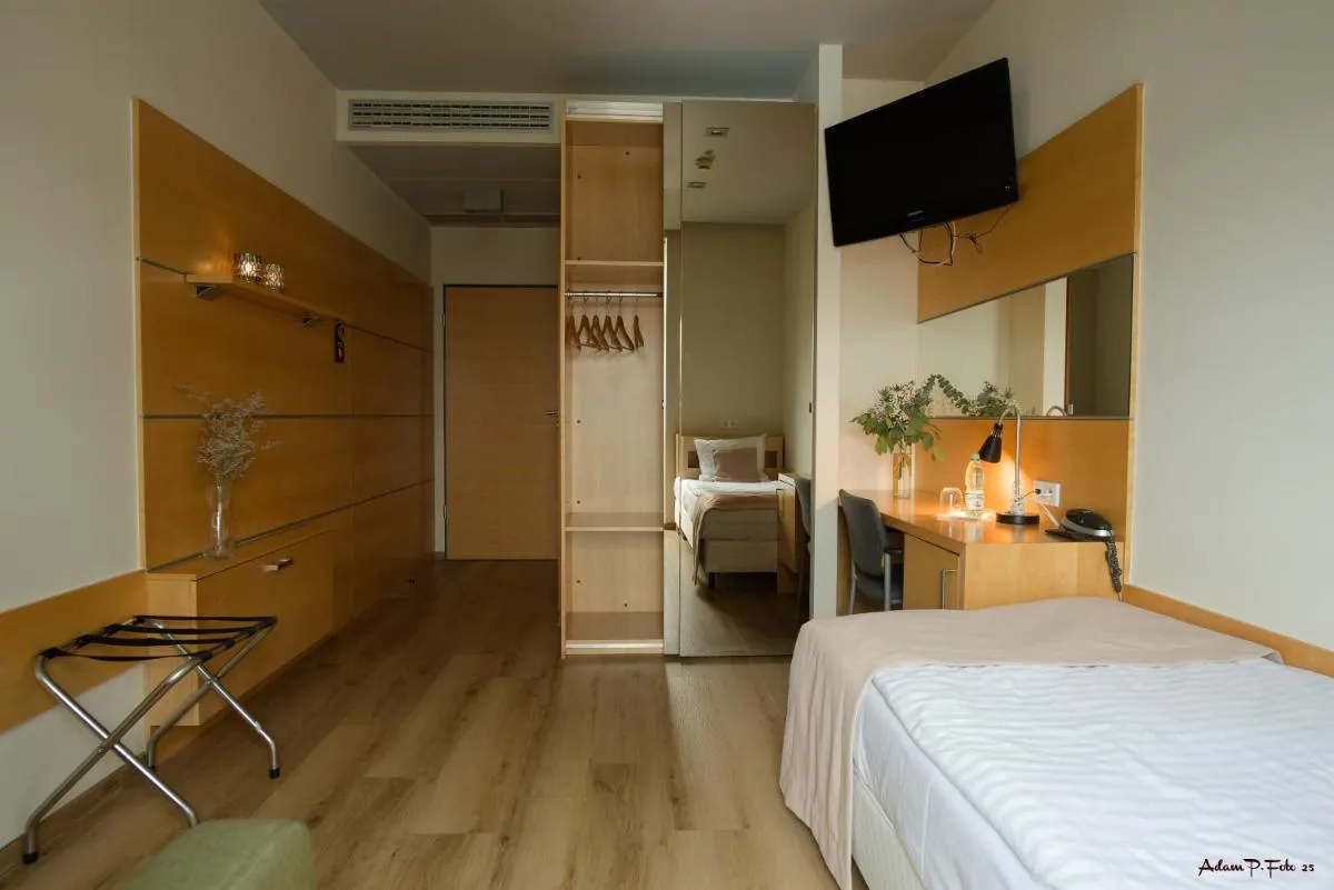 Image 2 of Hotel Kolna