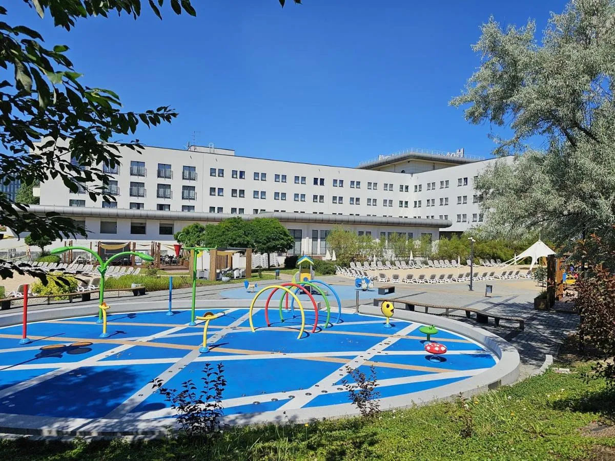 Image 2 of Hotel Swing
