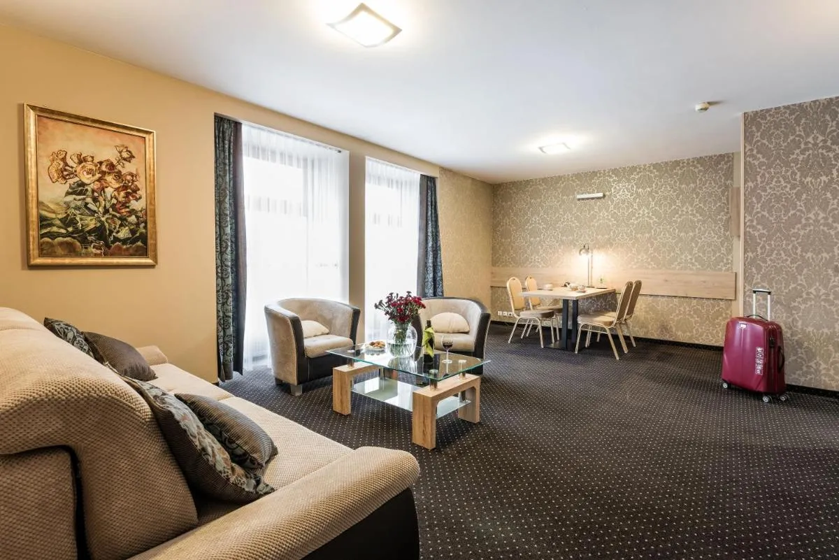 Image 3 of Hotel Wilga