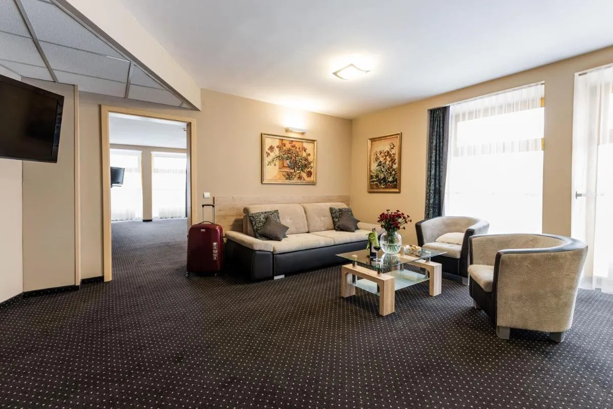 Image 4 of Hotel Wilga