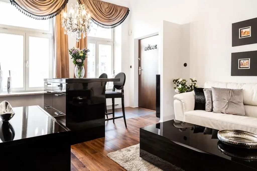Image of Househost Apartment:Łobzowska 22