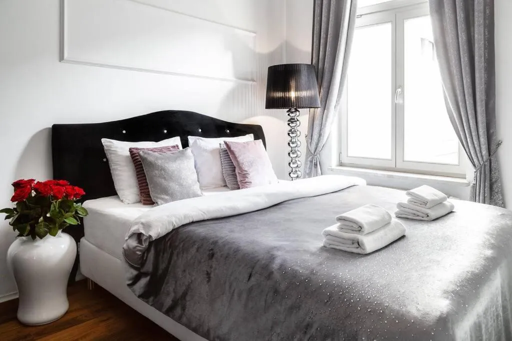 Image 1 of Househost Apartment:Łobzowska 22