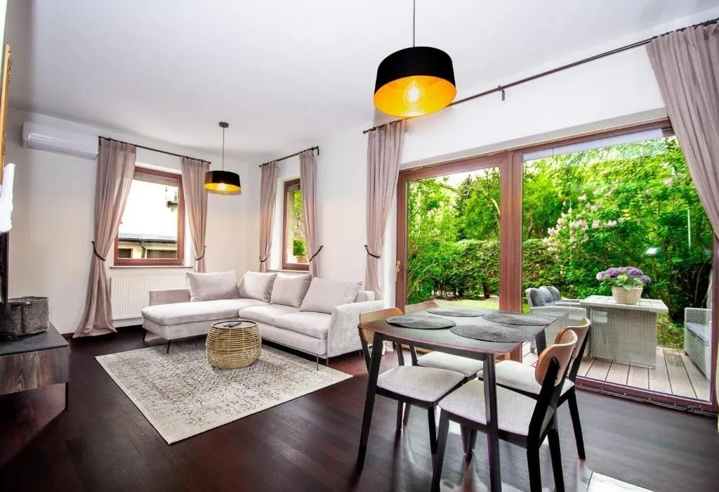 Image of InPoint 2-bedrooms Apartment with private garden and free parking