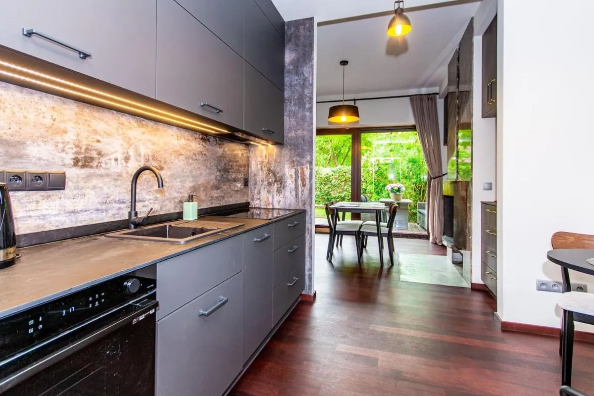 Image 3 of InPoint 2-bedrooms Apartment with private garden and free parking