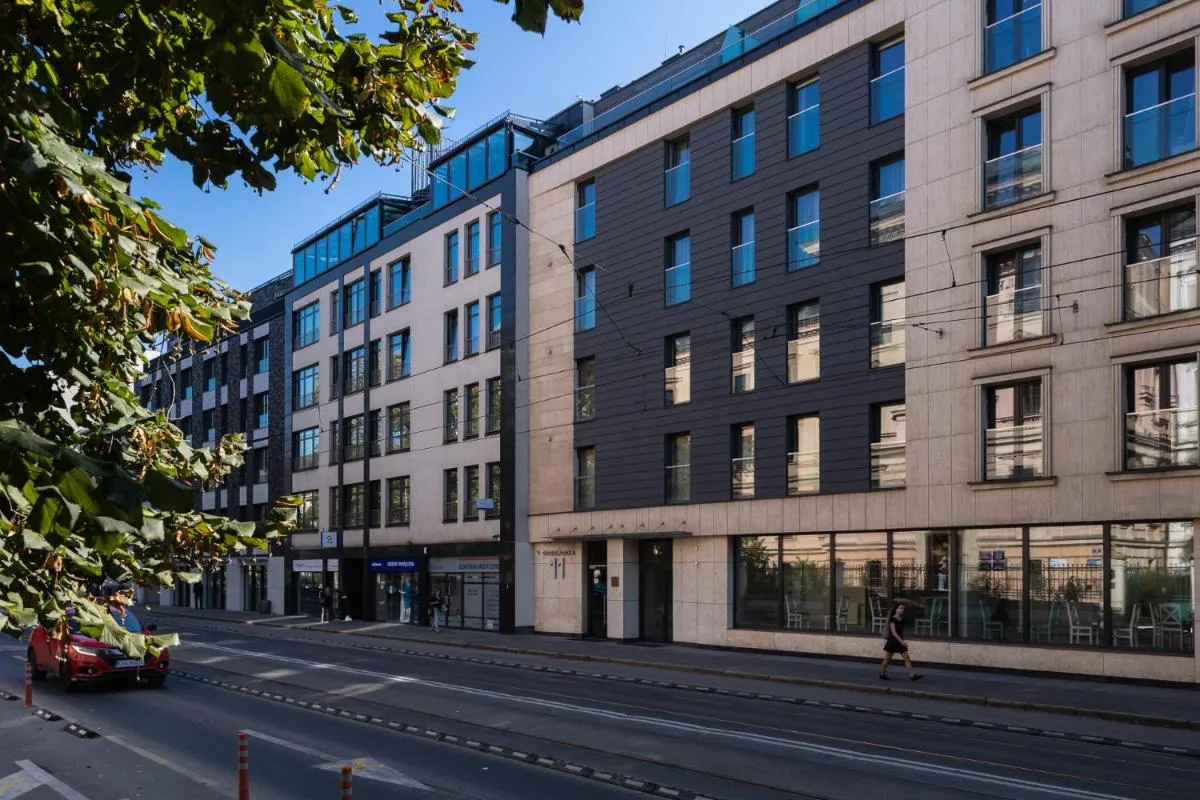 Image 5 of InPoint Central Suites with Parking Available