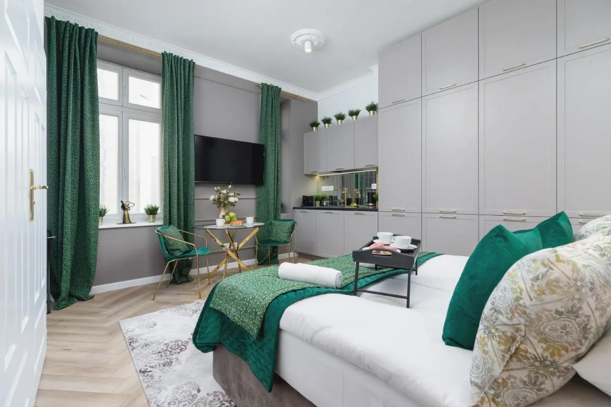 Image 3 of Kazimierz Studio with Jacuzzi by Renters Prestige