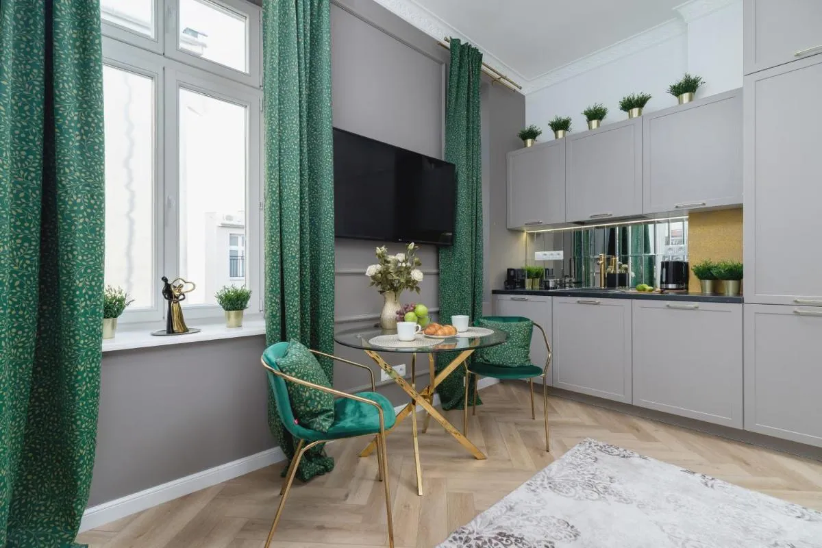 Image 2 of Kazimierz Studio with Jacuzzi by Renters Prestige