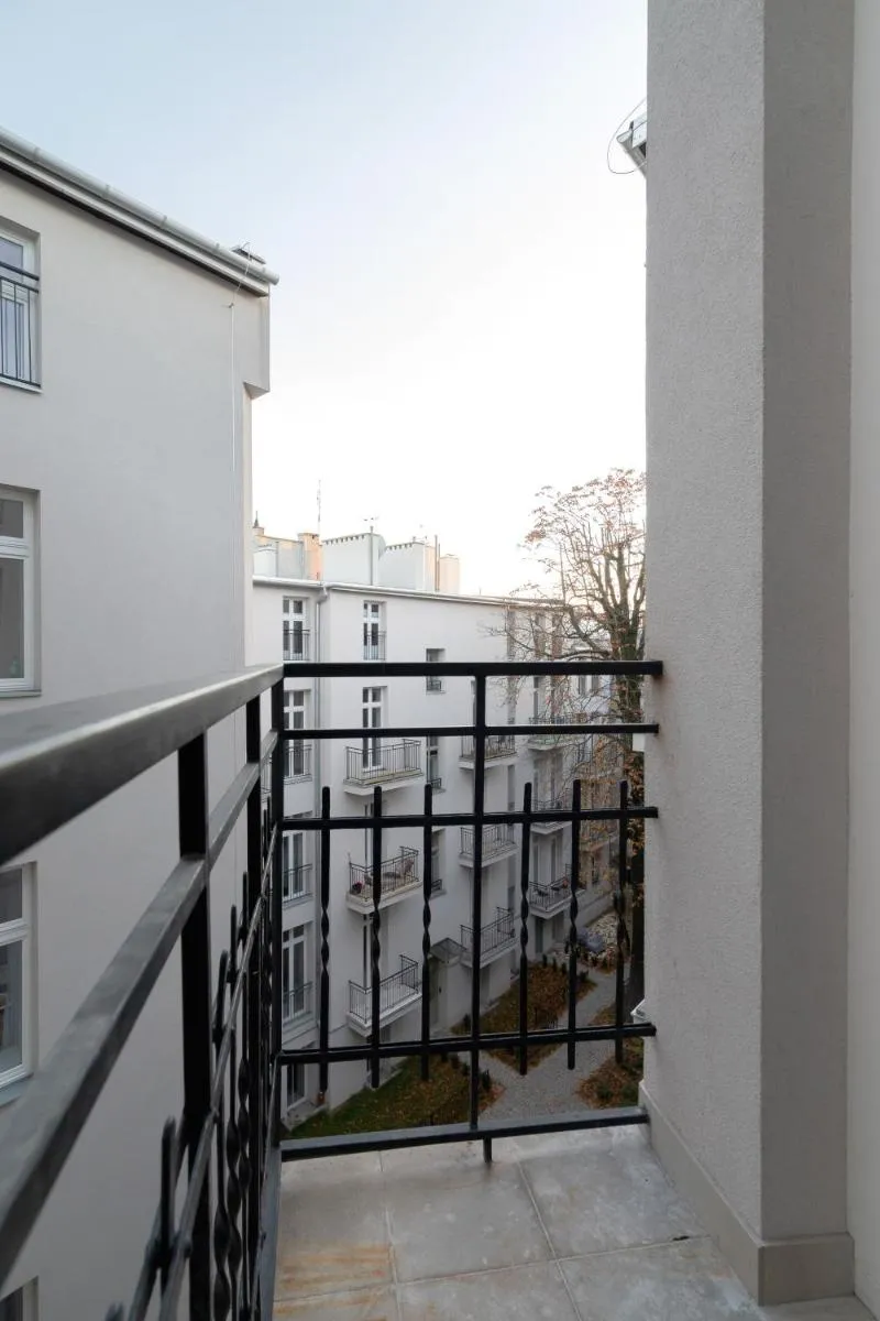 Image 5 of Kazimierz Studio with Jacuzzi by Renters Prestige